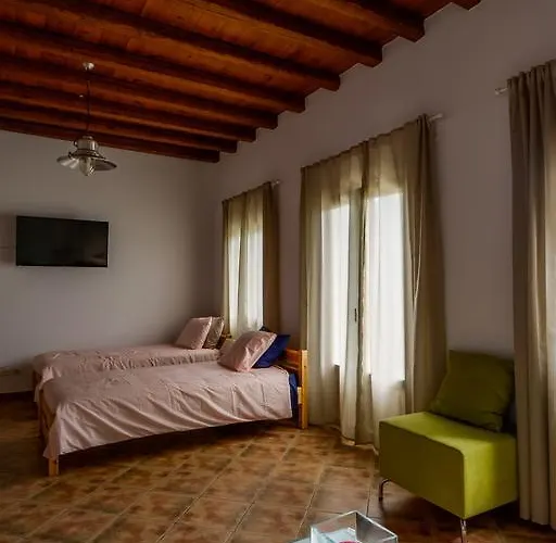 Villa Pergola Andros Gavrio